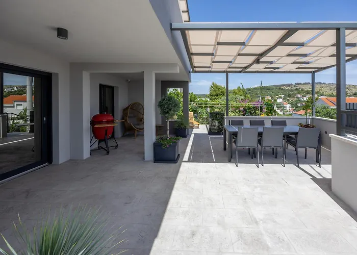 Roma Sauna And Hydrotherapy Pool