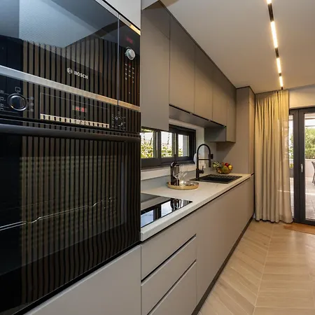 Roma Sauna And Hydrotherapy Pool *