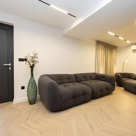 Roma Sauna And Hydrotherapy Pool Villa *