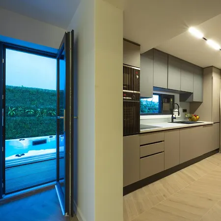 Roma Sauna And Hydrotherapy Pool Villa