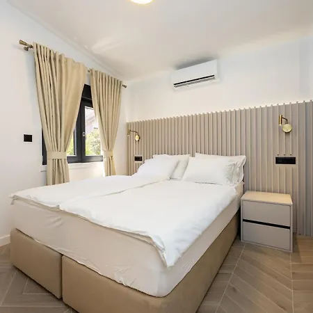 Roma Sauna And Hydrotherapy Pool Villa Trogir