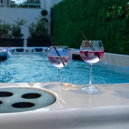 Roma Sauna And Hydrotherapy Pool